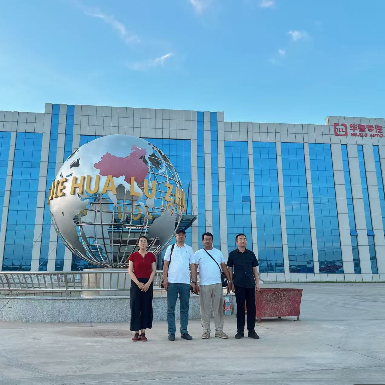 Hualu Curtain Side Semi-Trailer — Solving Real Pain Points for Central Asia Cross-Border Logistics