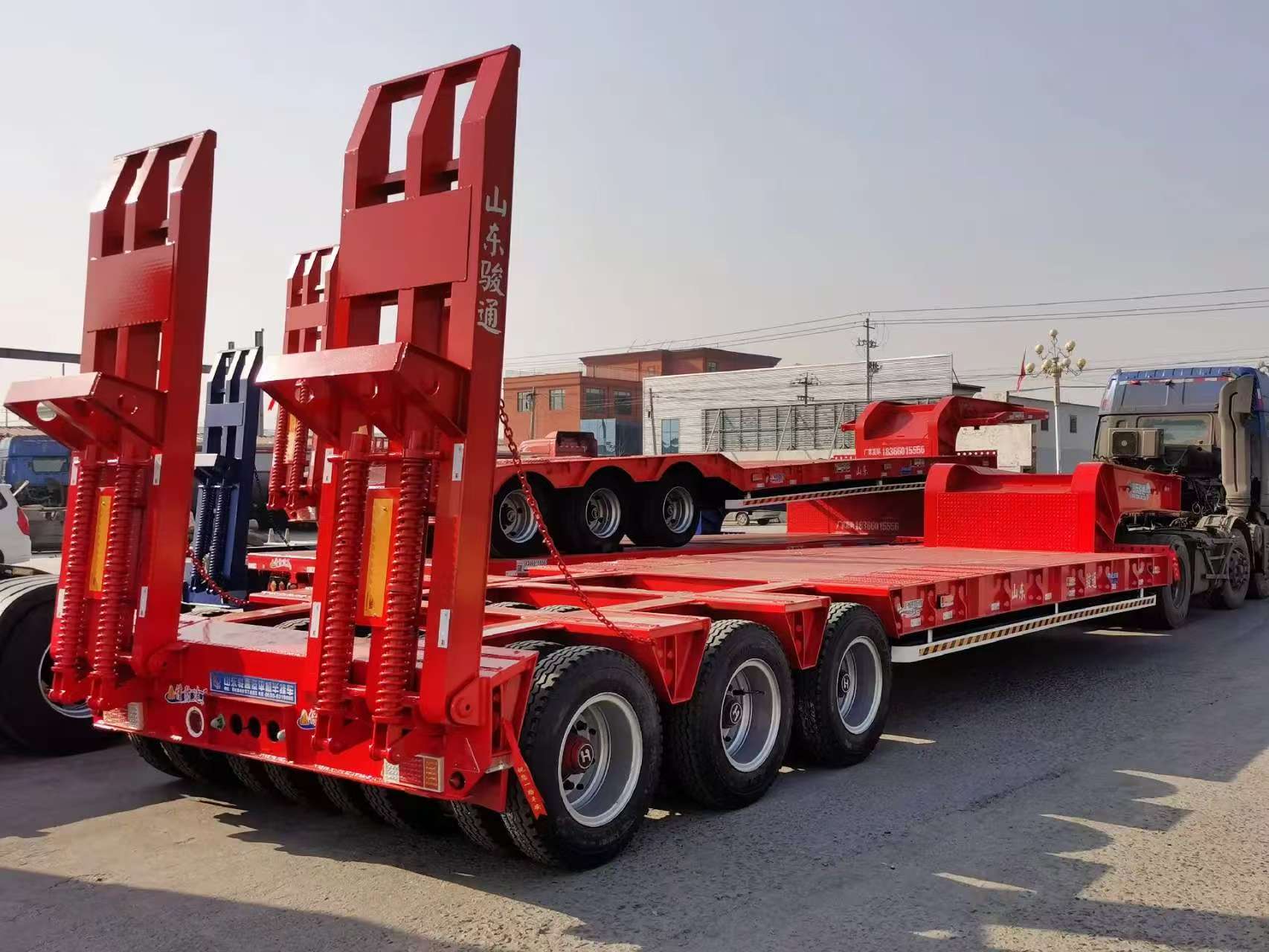 Africa’s Agricultural & Grain Transport: HUALU Side Tipper Semi-Trailer—Low Cost, High Efficiency, Built for Long Haul