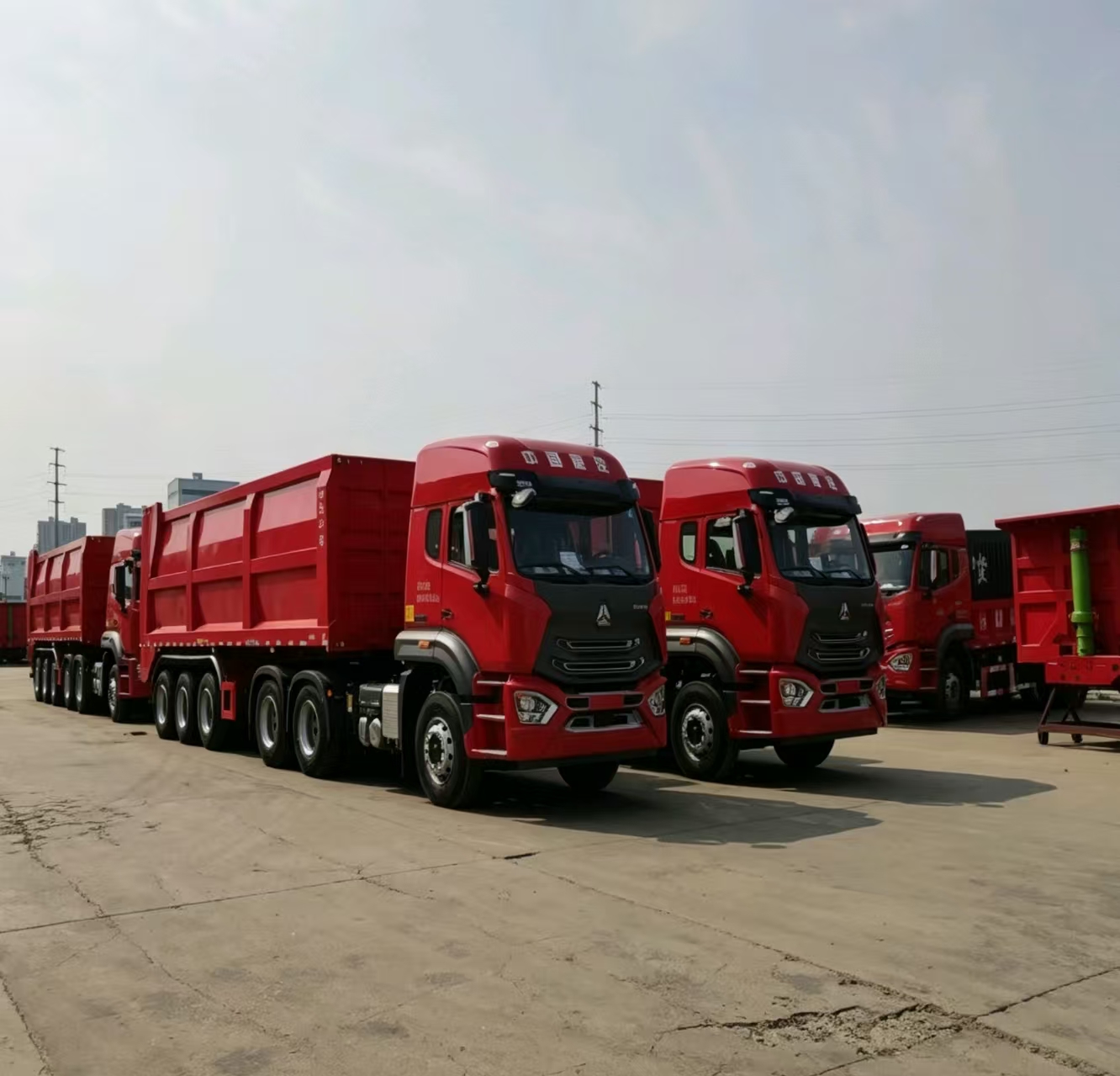 Total Control High Efficiency – Meet Hualu Belt Dump Semi Trailer 