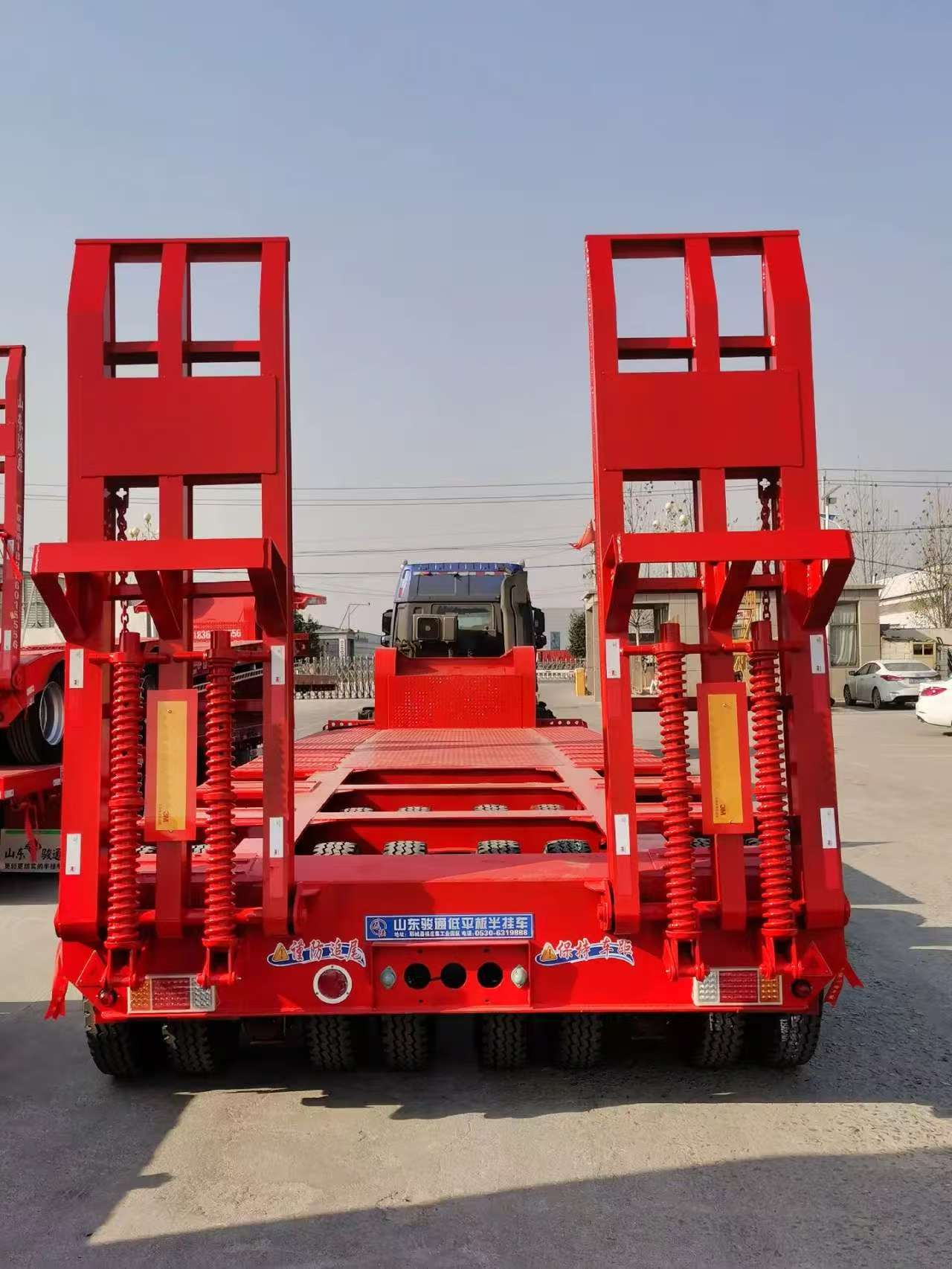 The sales advantages of Low-platform semi-trailer                               